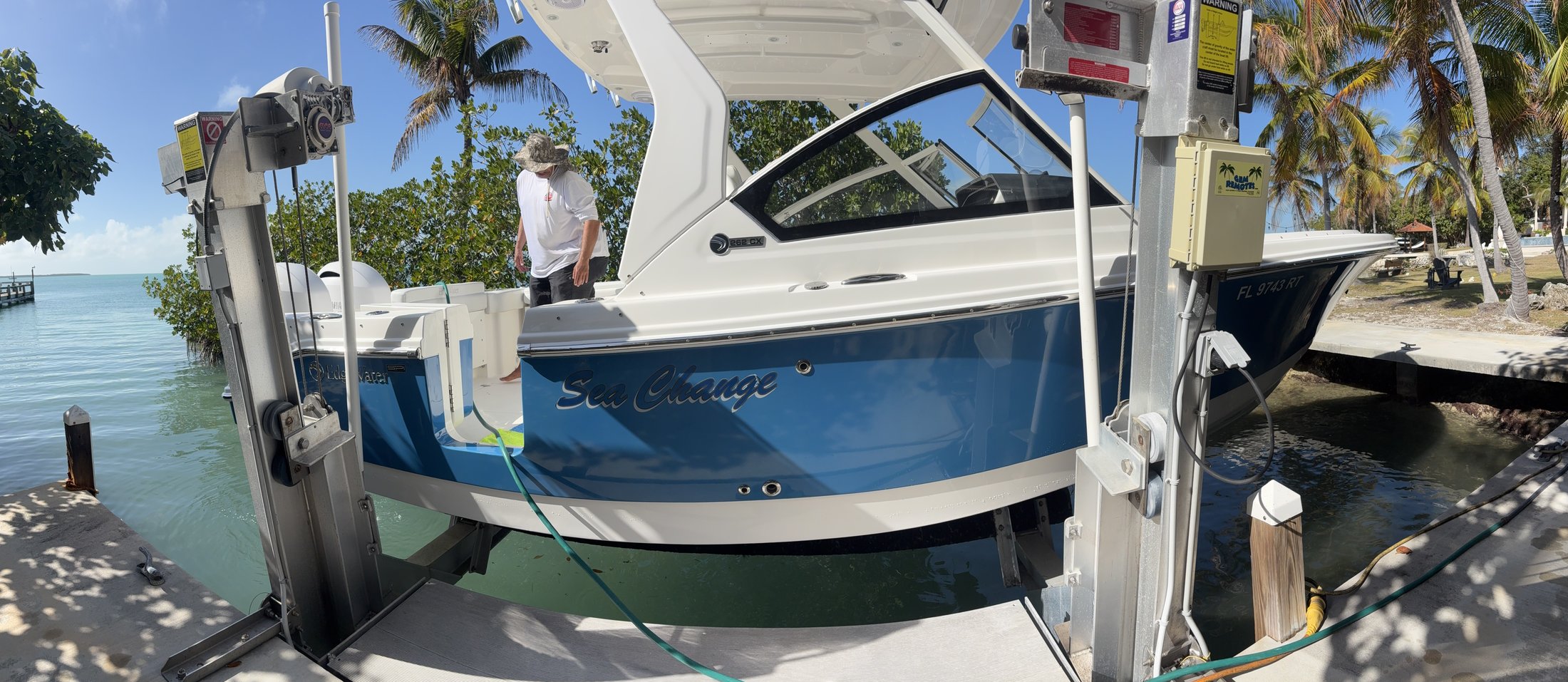 Center console receiving dockside exterior care